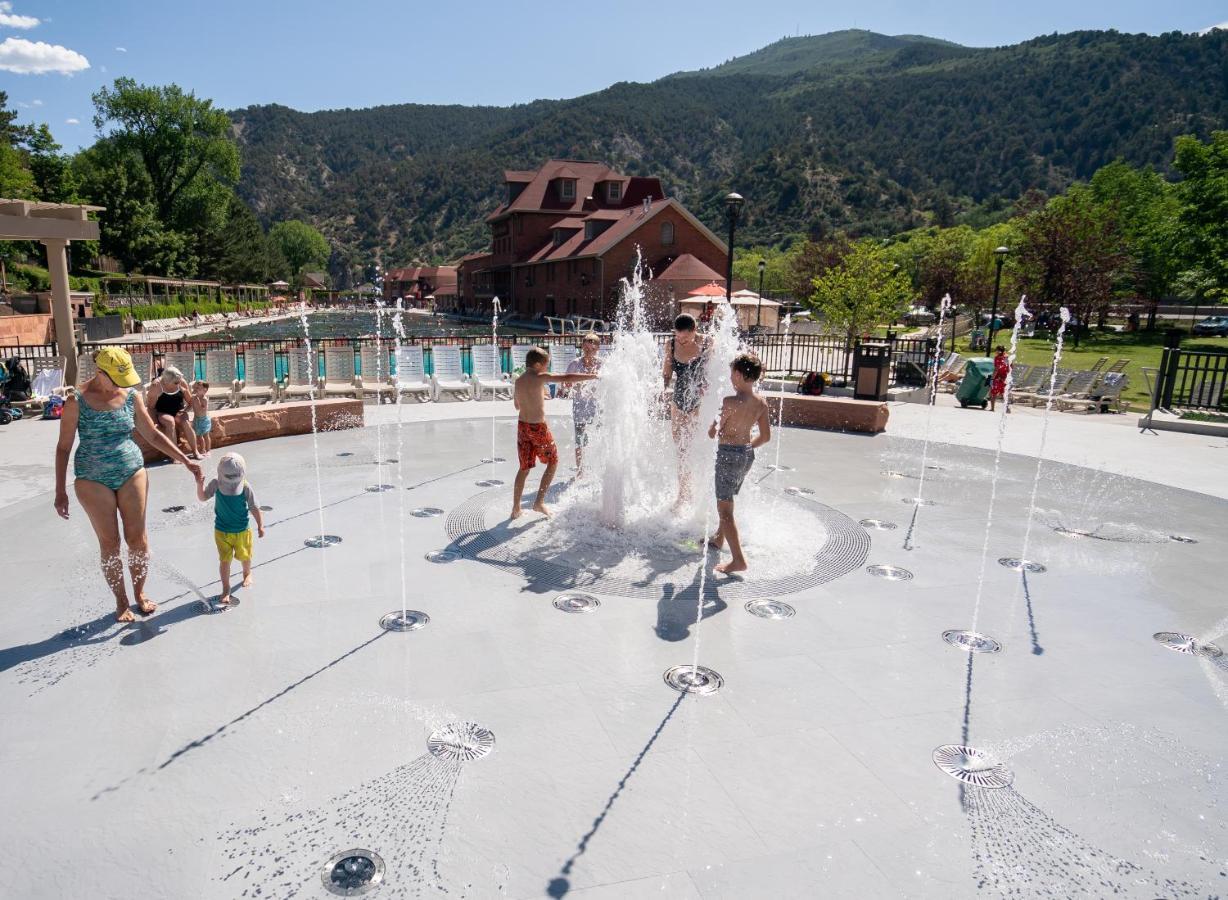 Glenwood Hot Springs Resort Ґленвуд-Спрінґс Екстер'єр фото